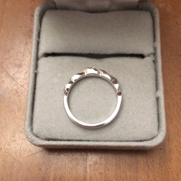 STERLING SILVER AND CZ BRAIDED RING - Picture 3 of 6